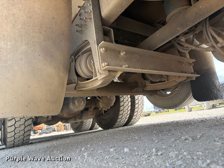 image for item FN2521 2009 Autocar WX refuse truck