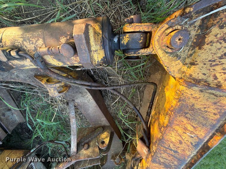 image for item FN2523 International TD15C dozer