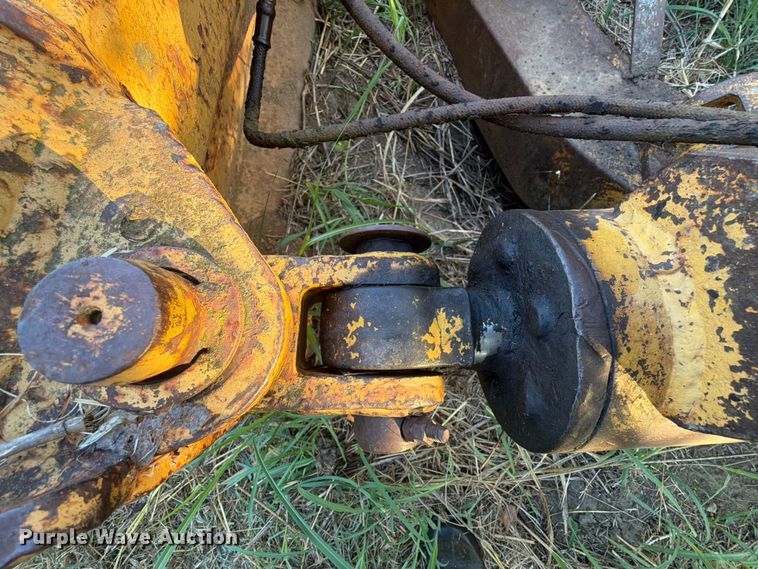 image for item FN2523 International TD15C dozer
