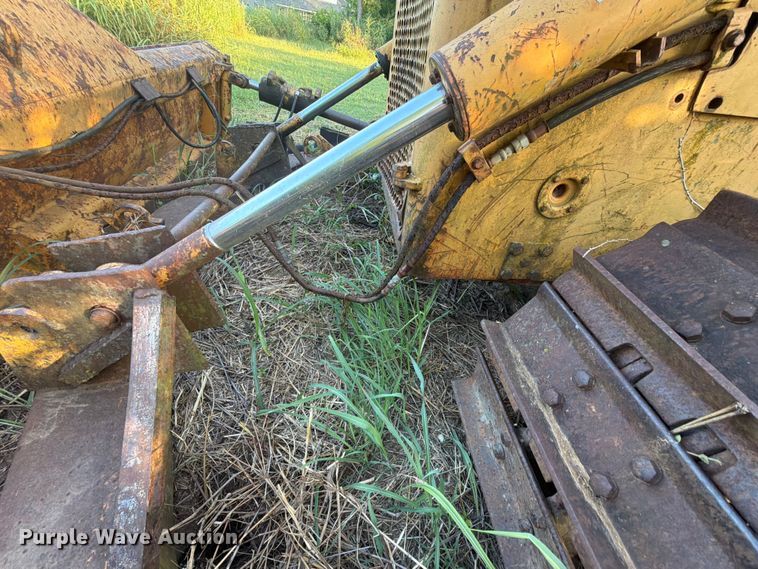 image for item FN2523 International TD15C dozer