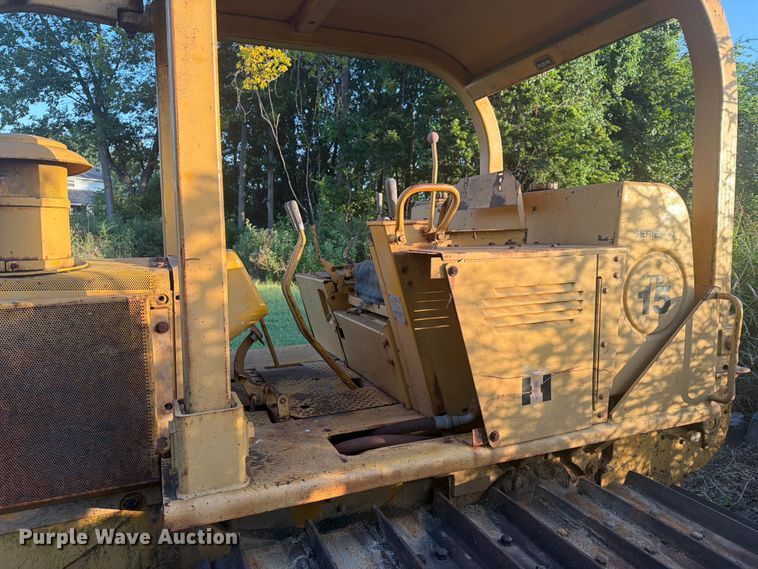 image for item FN2523 International TD15C dozer
