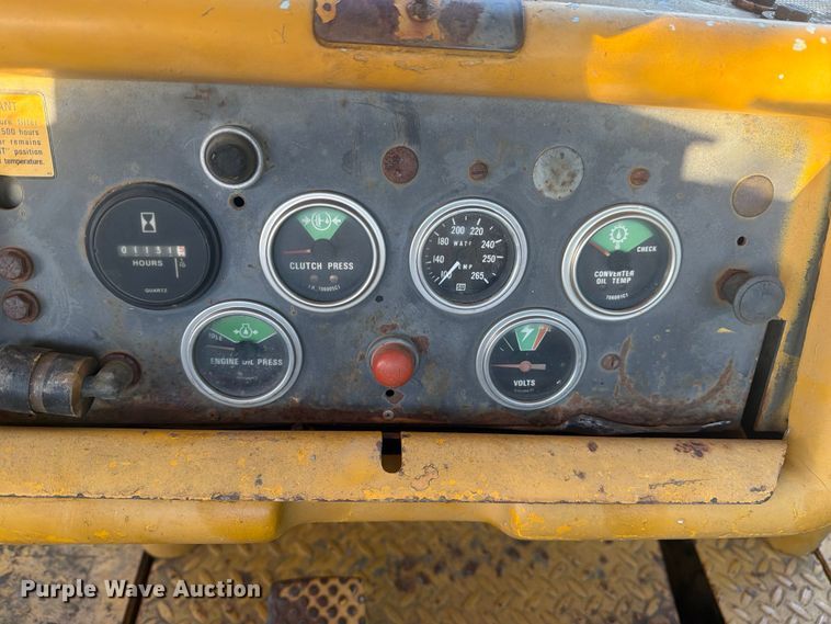 image for item FN2523 International TD15C dozer