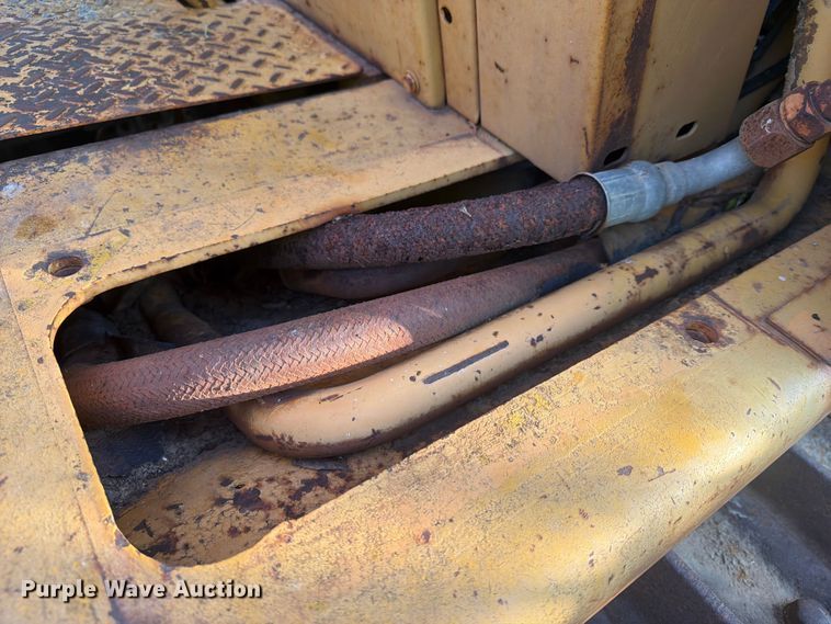 image for item FN2523 International TD15C dozer