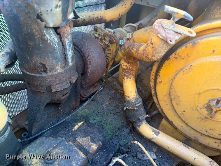 image for item FN2523 International TD15C dozer