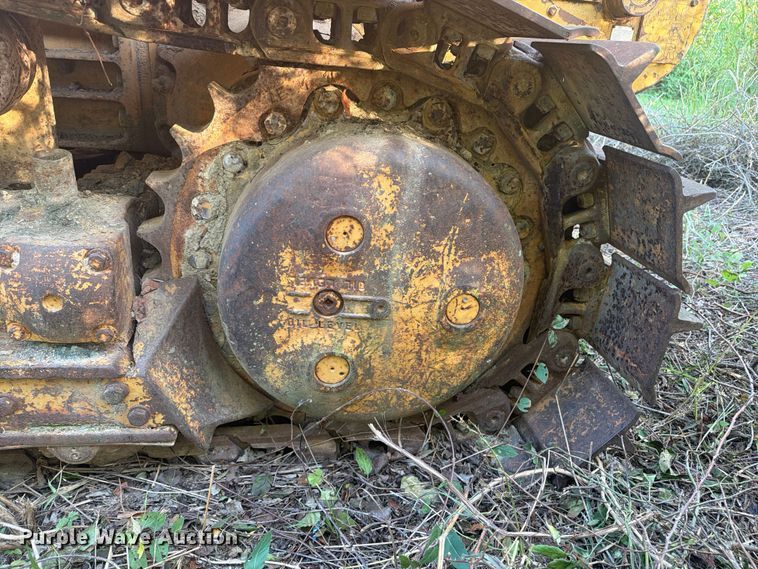 image for item FN2523 International TD15C dozer