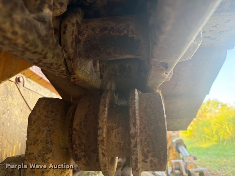 image for item FN2523 International TD15C dozer