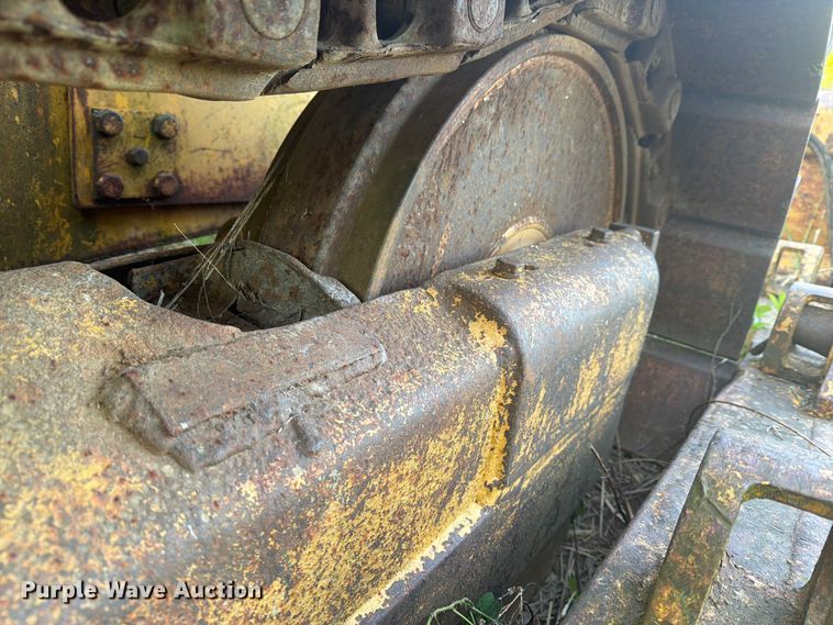image for item FN2523 International TD15C dozer