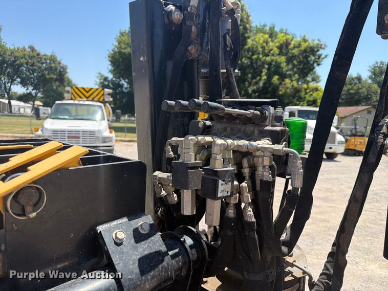 image for item FN2525 2017 Ditch Witch JT20 directional boring unit