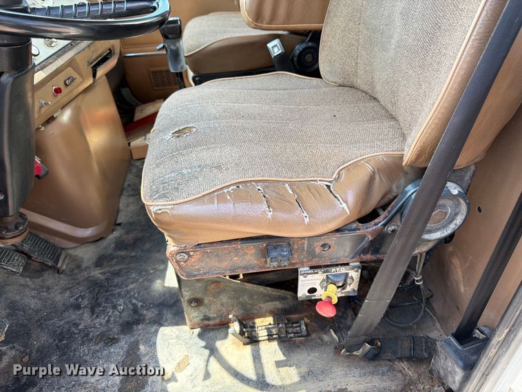image for item FN5754 1996 Ford LTA9000 vacuum truck