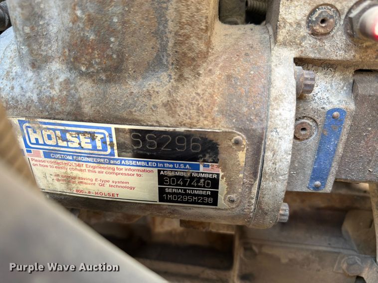 image for item FN5754 1996 Ford LTA9000 vacuum truck