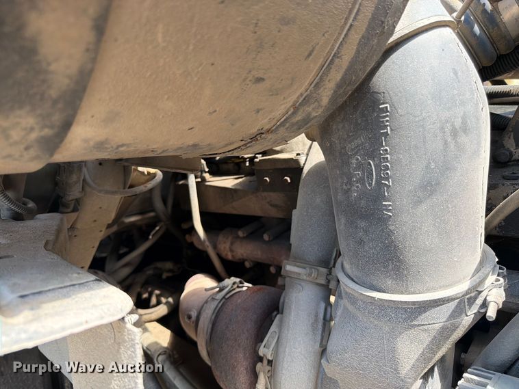 image for item FN5754 1996 Ford LTA9000 vacuum truck