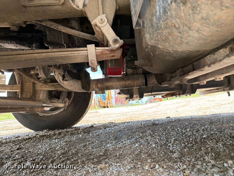 image for item FN5754 1996 Ford LTA9000 vacuum truck