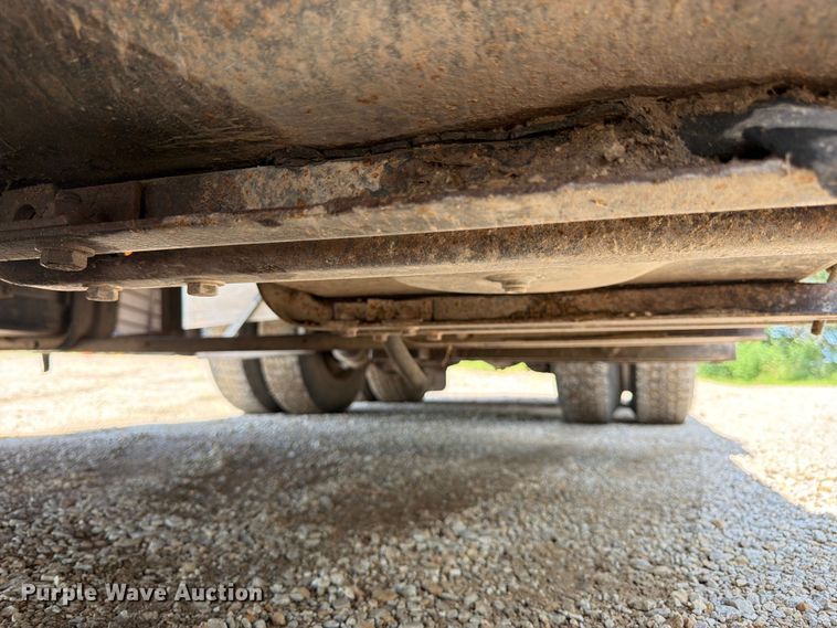 image for item FN5754 1996 Ford LTA9000 vacuum truck