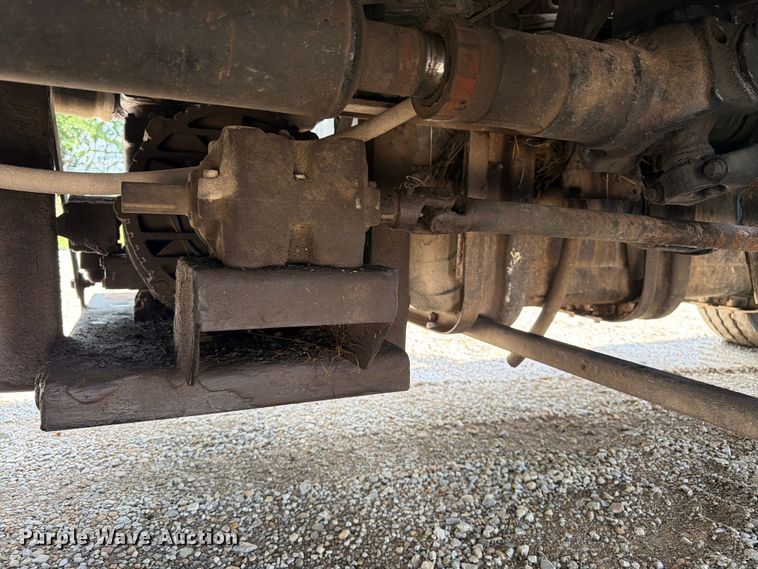image for item FN5754 1996 Ford LTA9000 vacuum truck