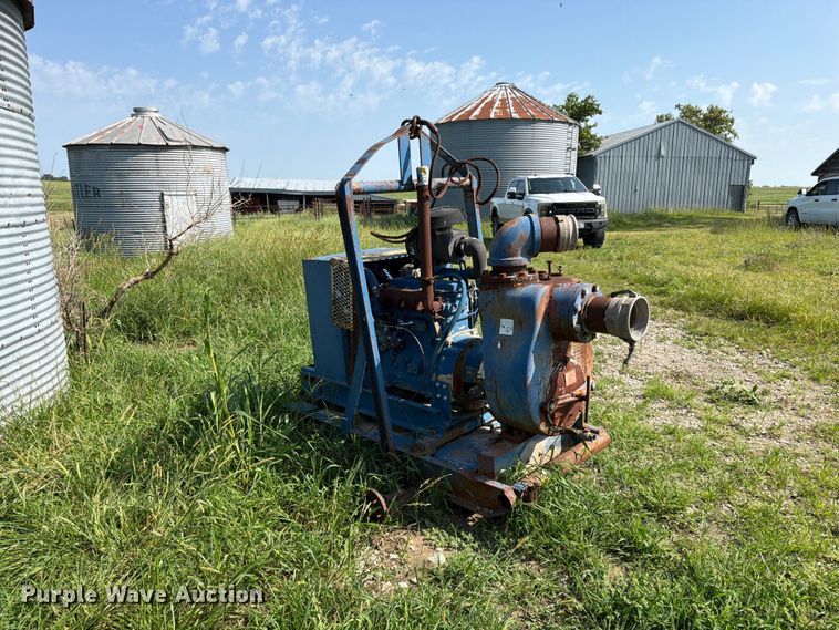 image for item FN5772 10 series 16C2-4045D water pump