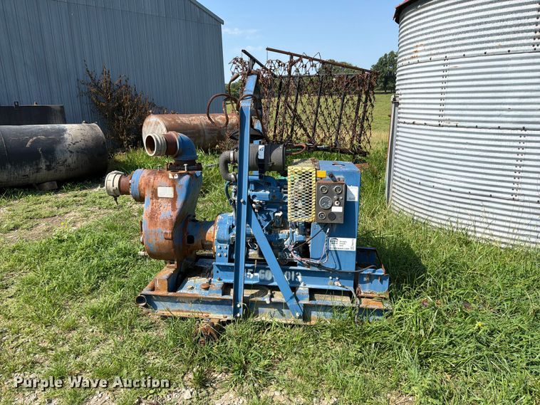image for item FN5772 10 series 16C2-4045D water pump