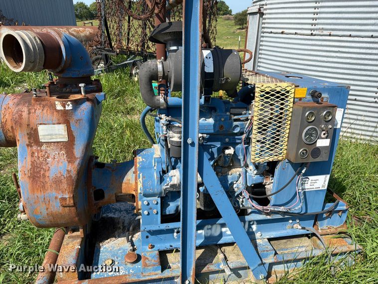 image for item FN5772 10 series 16C2-4045D water pump