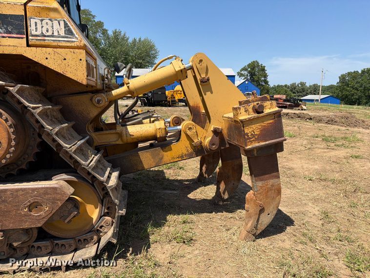 image for item FN5775 1995 Caterpillar D8N dozer