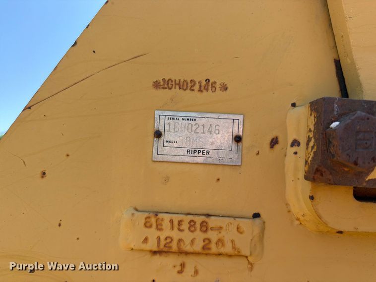 image for item FN5775 1995 Caterpillar D8N dozer