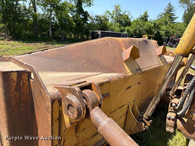 image for item FN5775 1995 Caterpillar D8N dozer