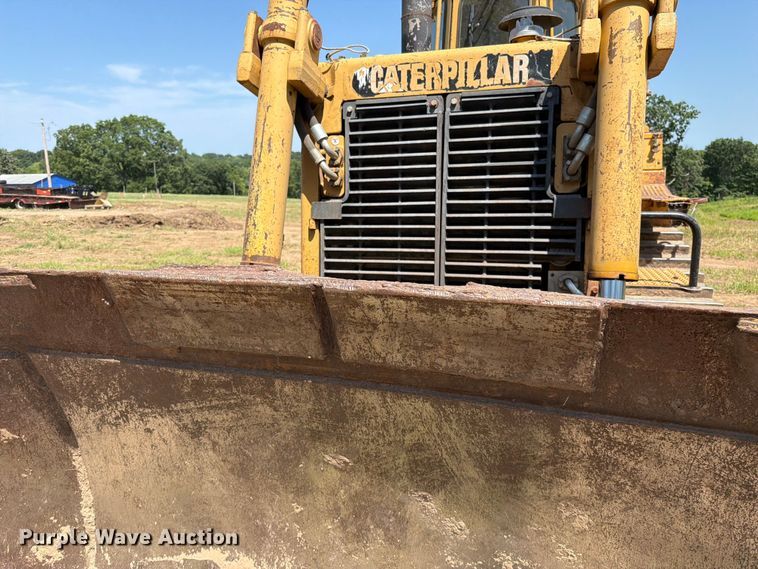 image for item FN5775 1995 Caterpillar D8N dozer