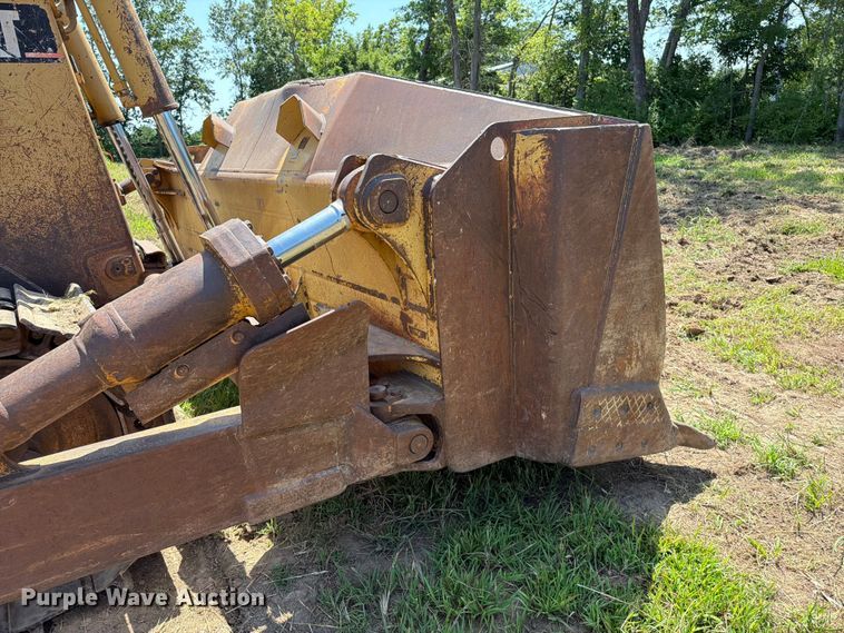 image for item FN5775 1995 Caterpillar D8N dozer