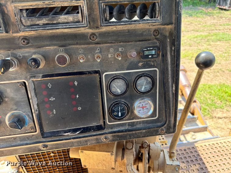 image for item FN5775 1995 Caterpillar D8N dozer