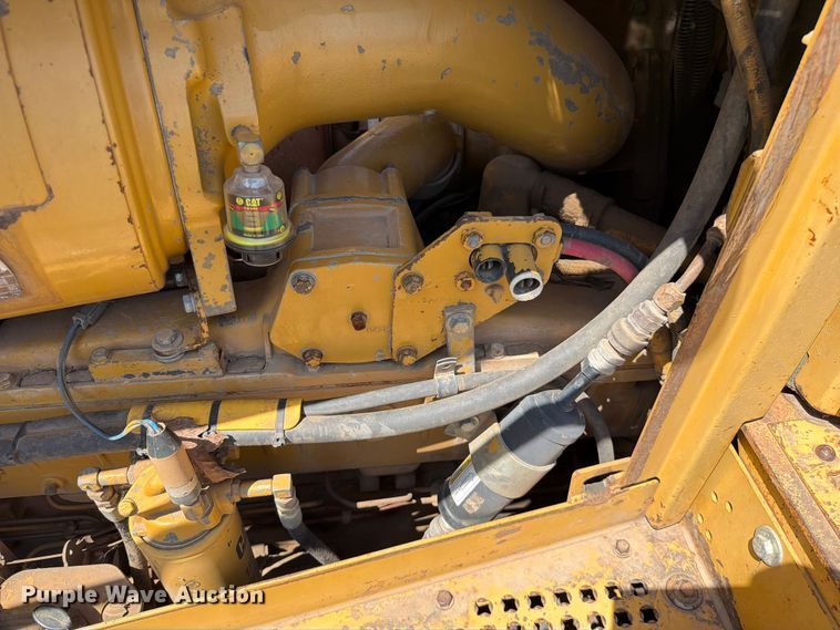image for item FN5775 1995 Caterpillar D8N dozer