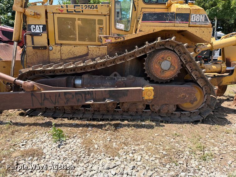 image for item FN5775 1995 Caterpillar D8N dozer