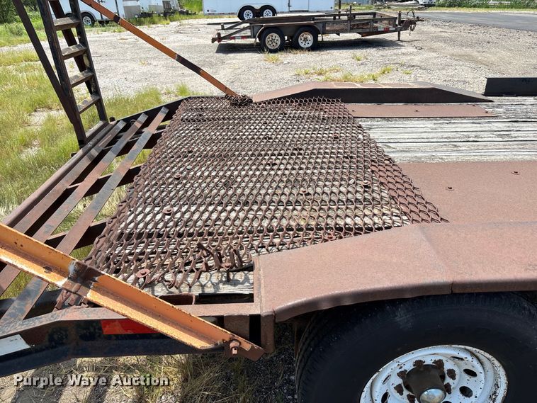 image for item FP3007 2002 Ullhaul 182WB utility trailer