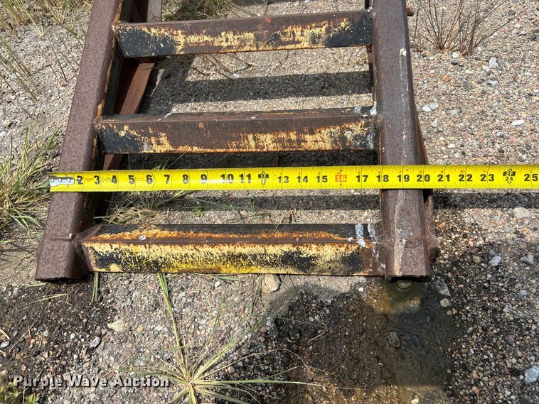 image for item FP3007 2002 Ullhaul 182WB utility trailer