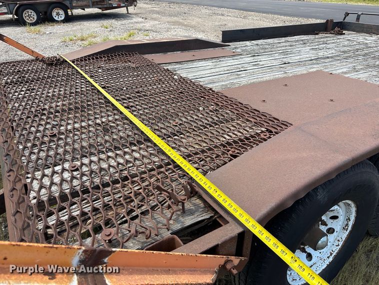 image for item FP3007 2002 Ullhaul 182WB utility trailer