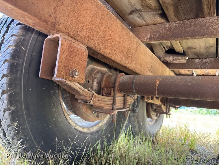 image for item FP3007 2002 Ullhaul 182WB utility trailer