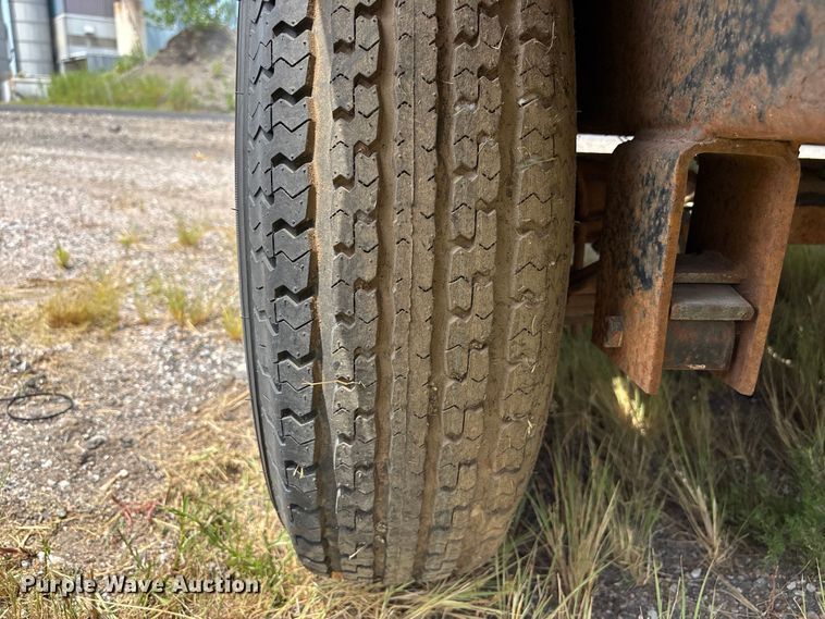 image for item FP3007 2002 Ullhaul 182WB utility trailer