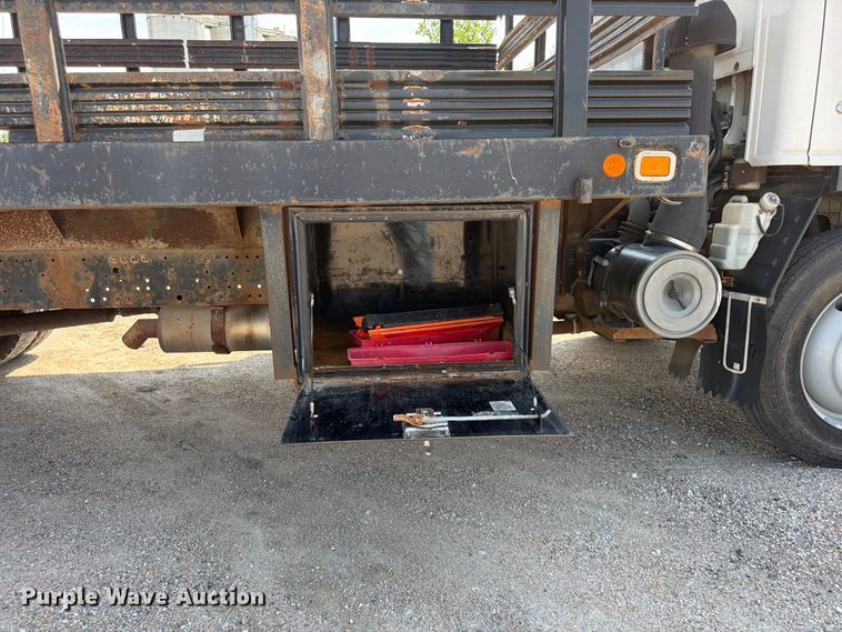 image for item FP3008 2001 GMC W5500 flatbed truck