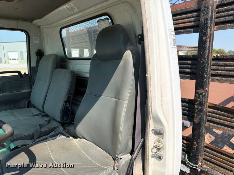 image for item FP3008 2001 GMC W5500 flatbed truck
