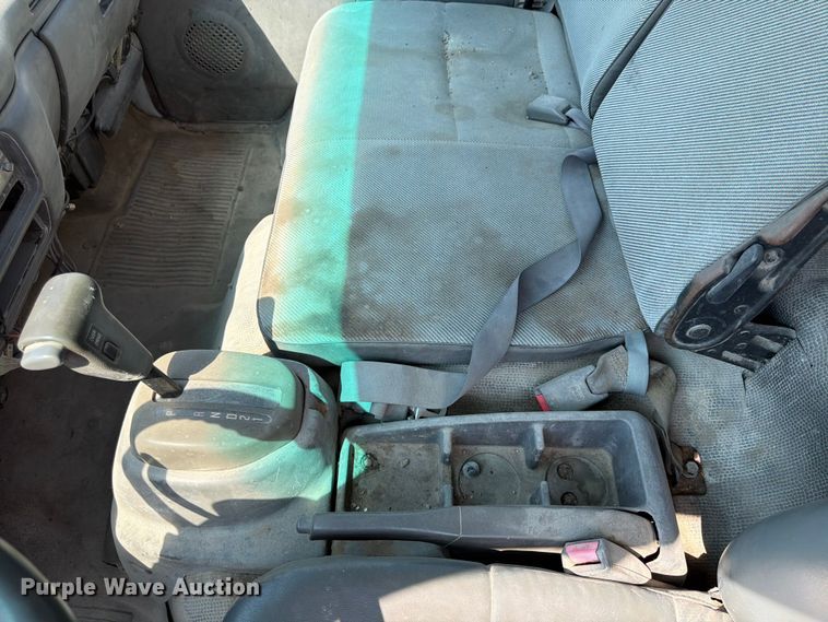 image for item FP3008 2001 GMC W5500 flatbed truck