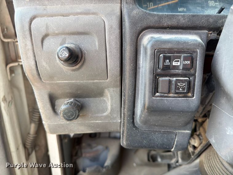 image for item FP3008 2001 GMC W5500 flatbed truck