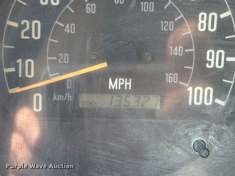 image for item FP3008 2001 GMC W5500 flatbed truck