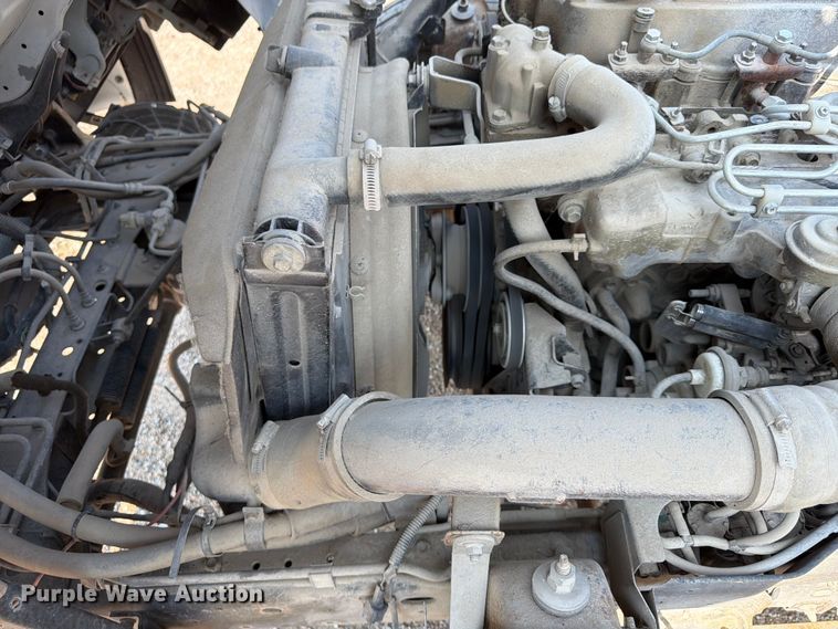 image for item FP3008 2001 GMC W5500 flatbed truck