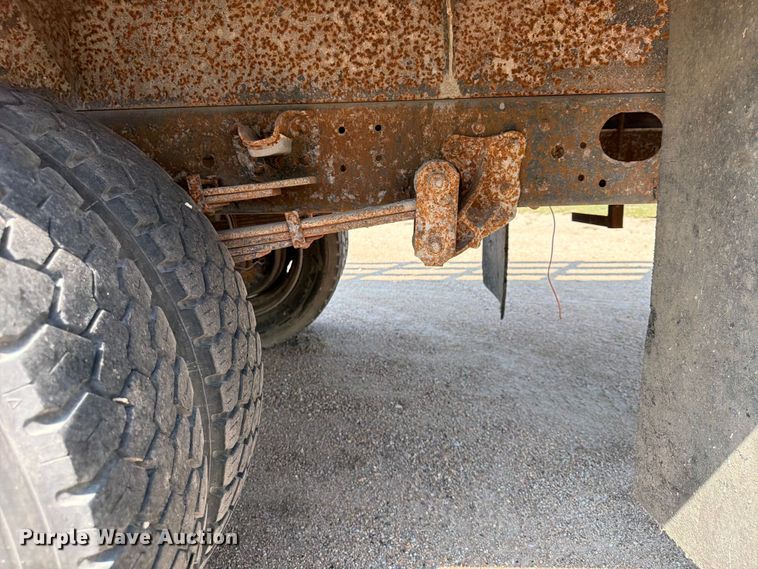 image for item FP3008 2001 GMC W5500 flatbed truck