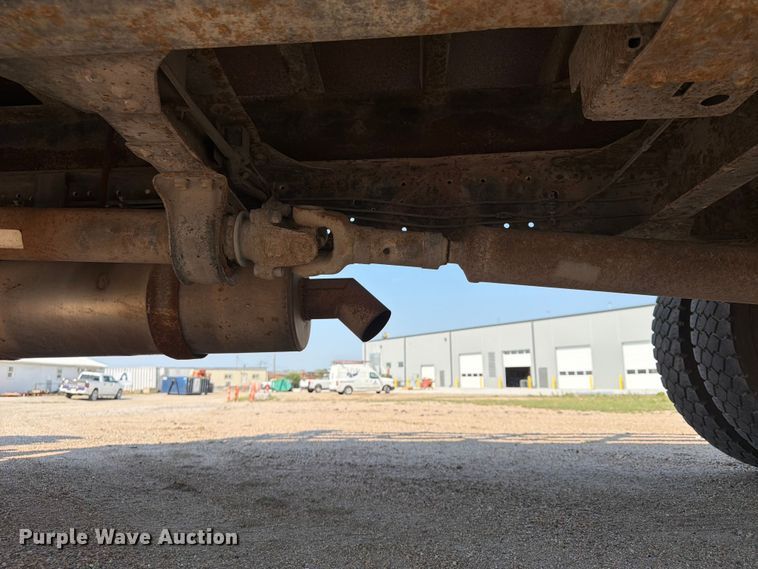 image for item FP3008 2001 GMC W5500 flatbed truck