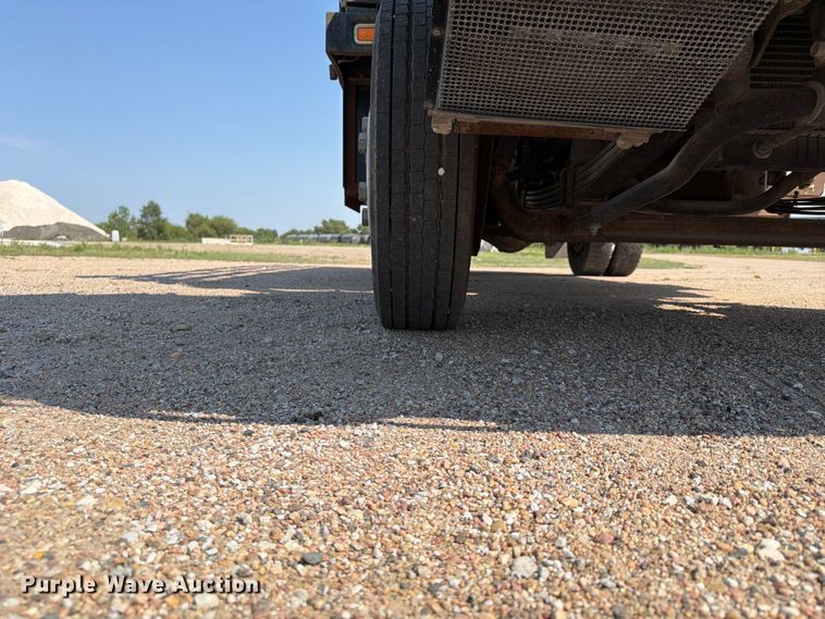 image for item FP3008 2001 GMC W5500 flatbed truck