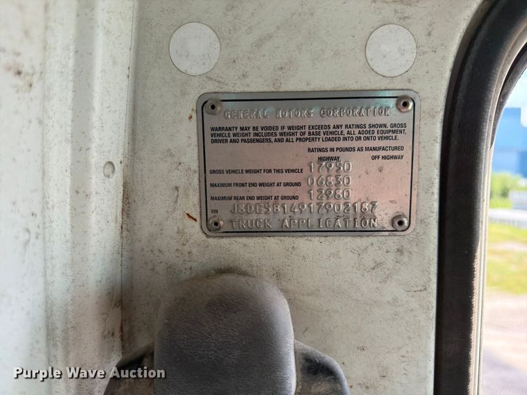image for item FP3008 2001 GMC W5500 flatbed truck