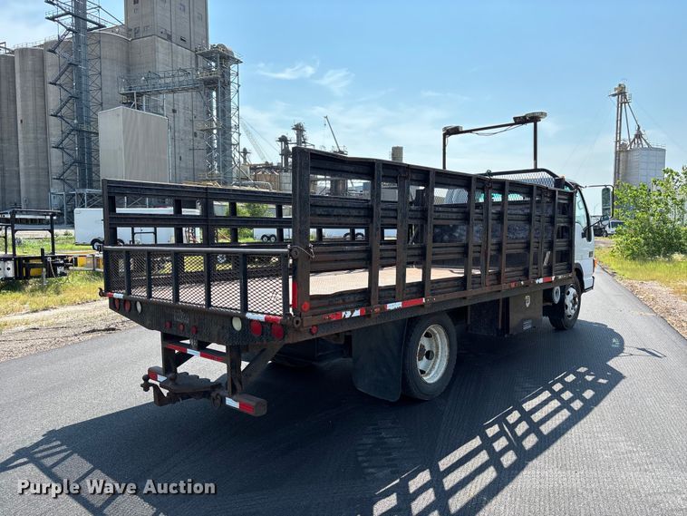 image for item FP3009 2004 GMC W5500 flatbed truck