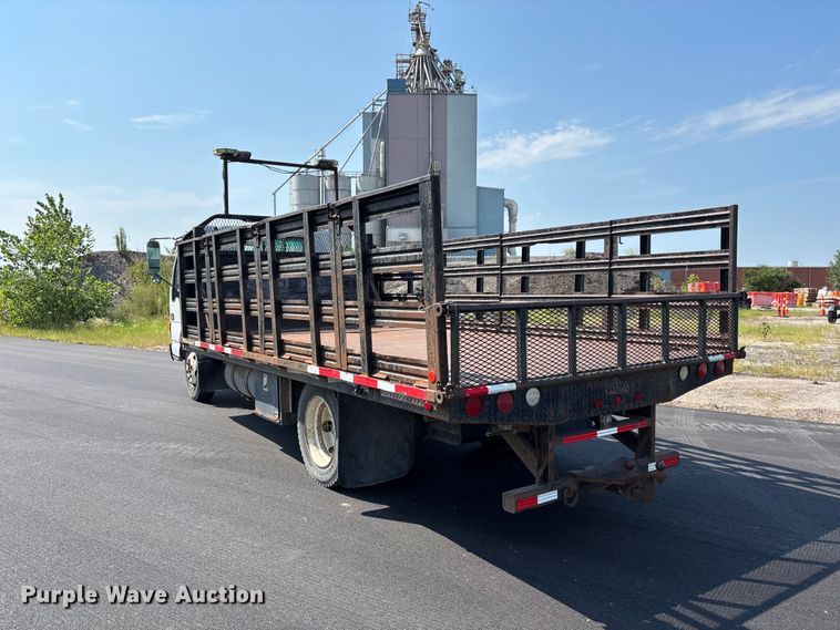 image for item FP3009 2004 GMC W5500 flatbed truck