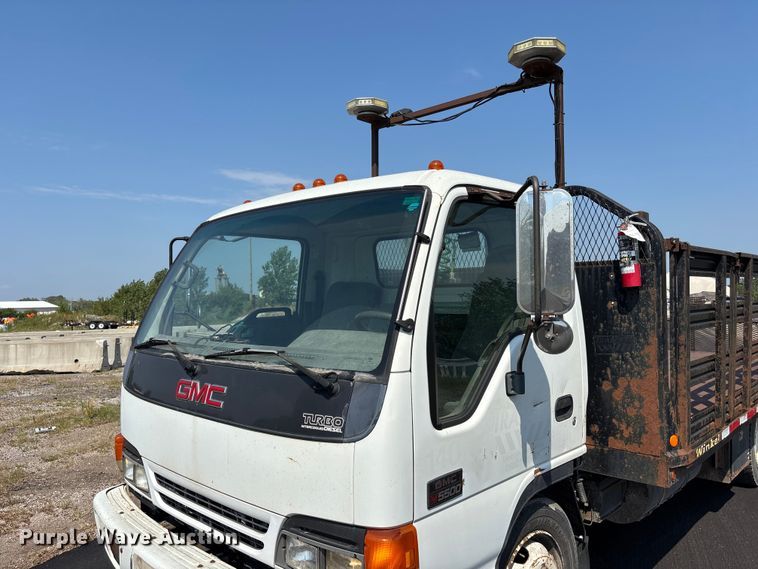 image for item FP3009 2004 GMC W5500 flatbed truck