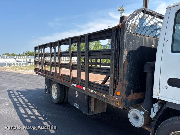 image for item FP3009 2004 GMC W5500 flatbed truck