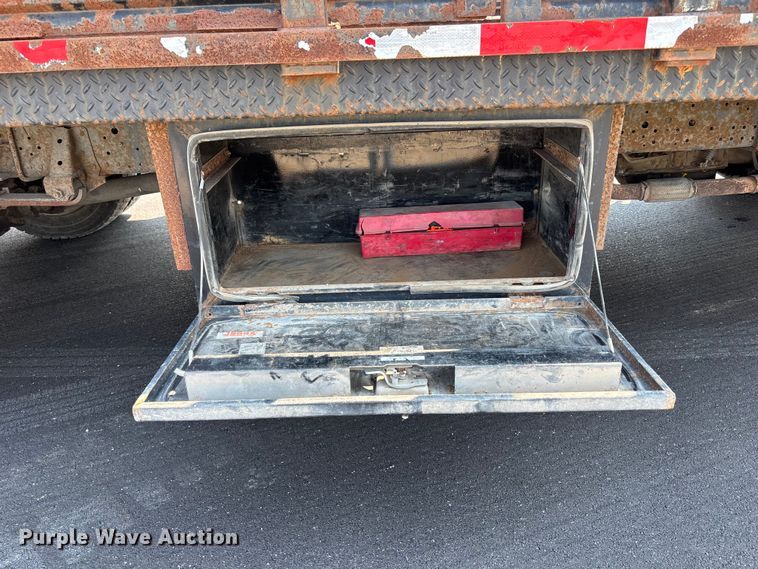 image for item FP3009 2004 GMC W5500 flatbed truck