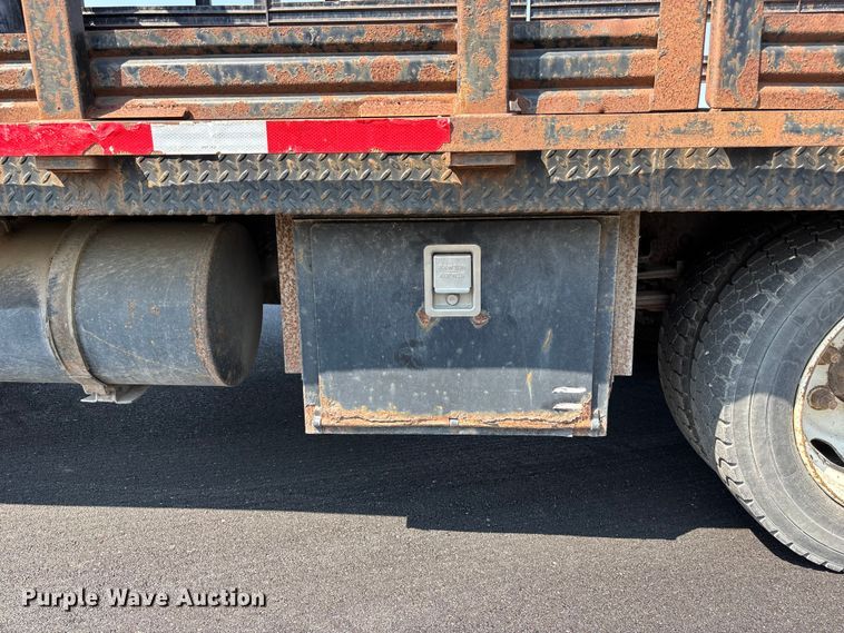 image for item FP3009 2004 GMC W5500 flatbed truck